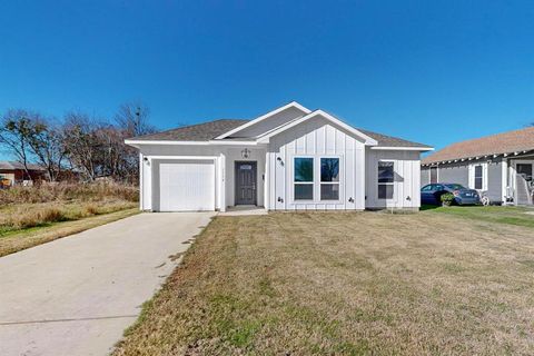 A home in Corsicana