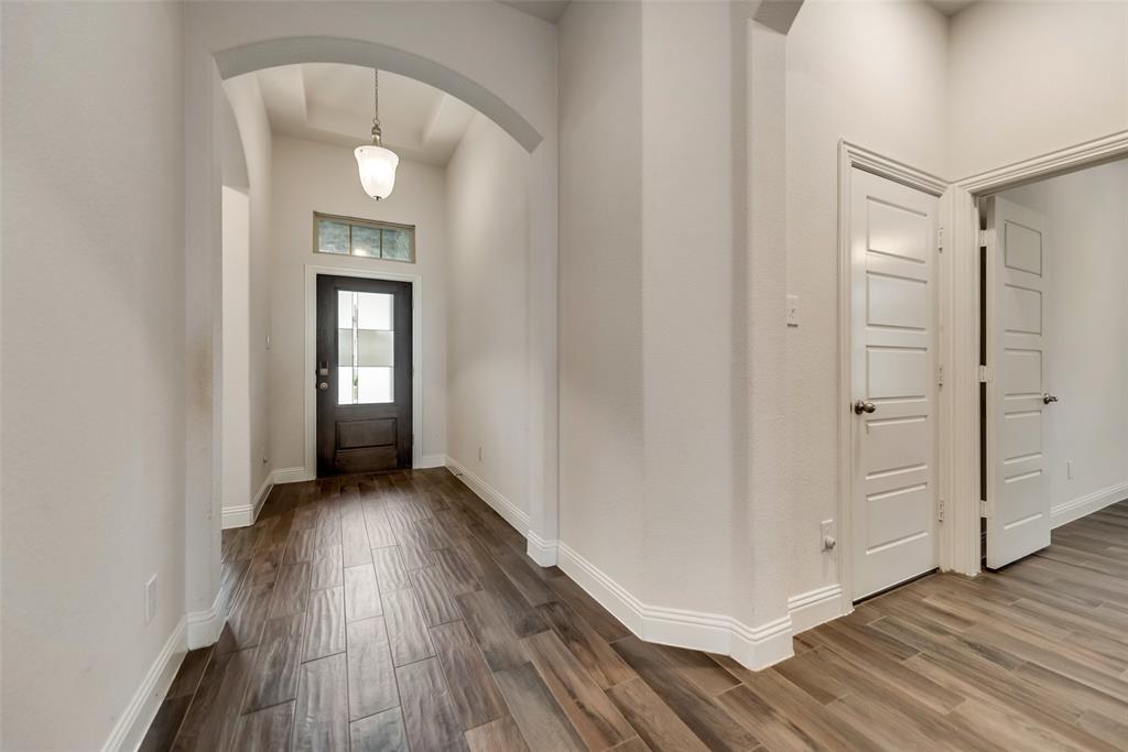 6101 Brunswick Drive