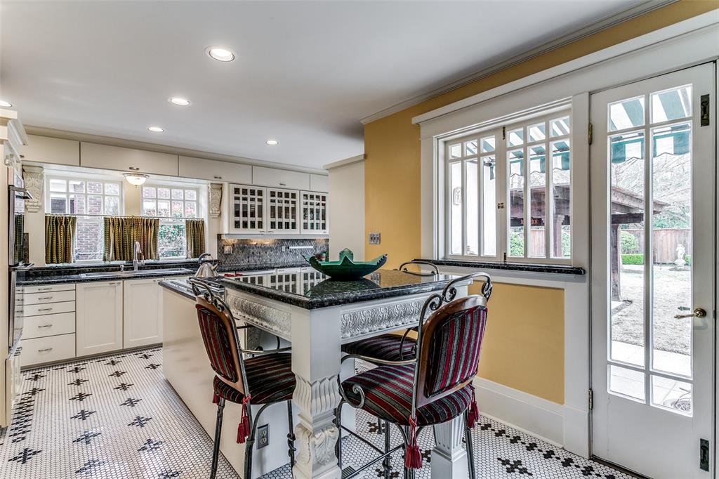 Munger Place - Residential