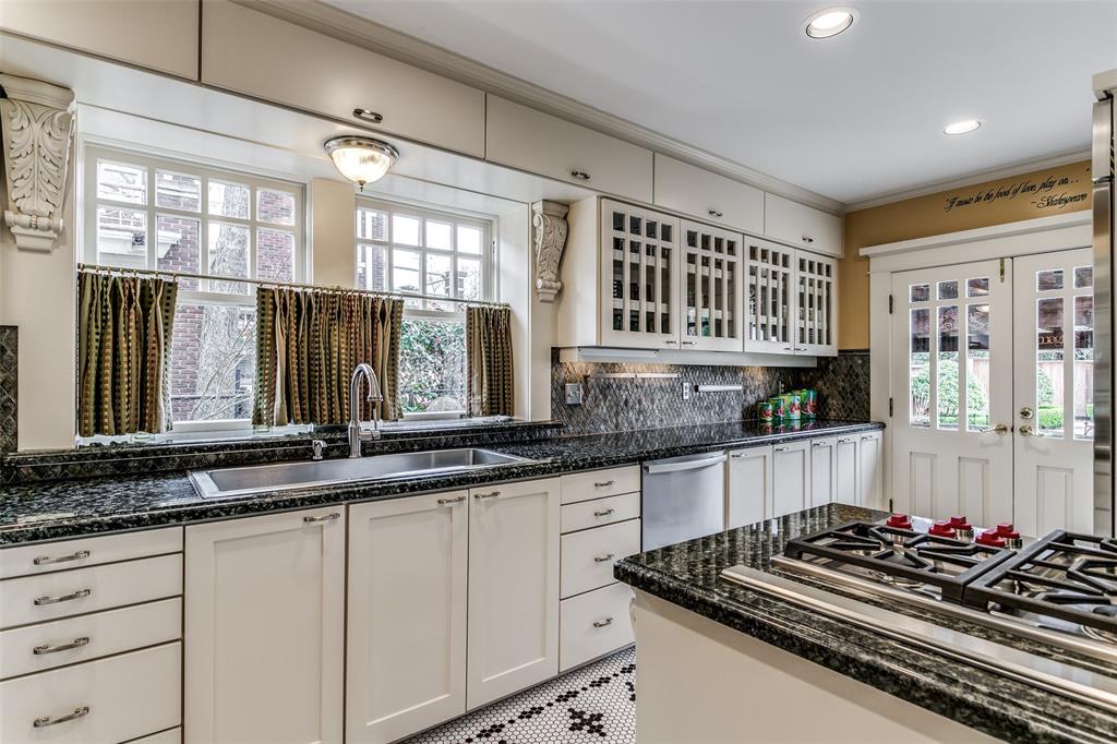 Munger Place - Residential