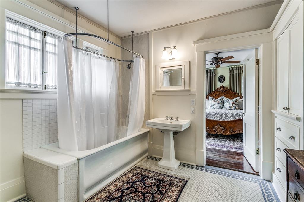 Munger Place - Residential