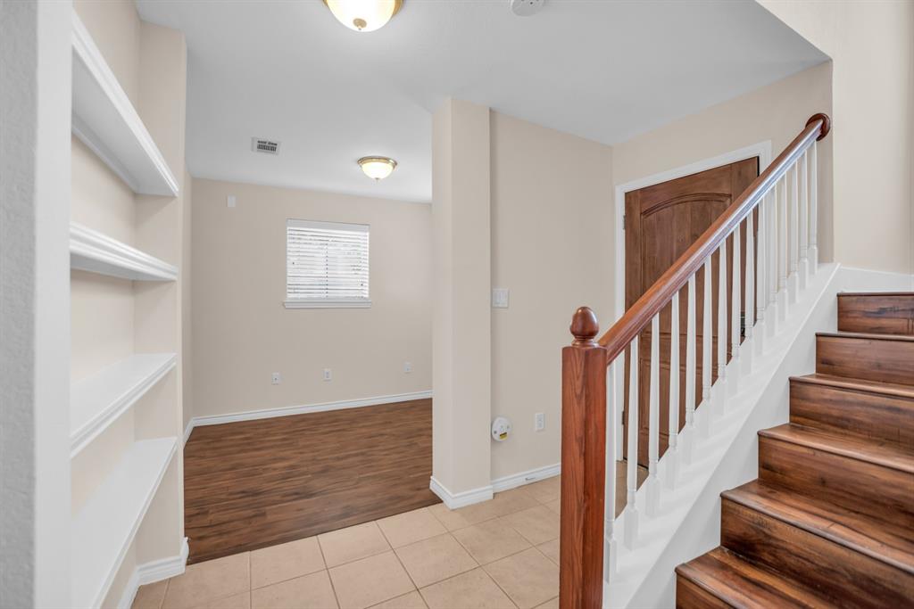 2122 Grove Park Lane