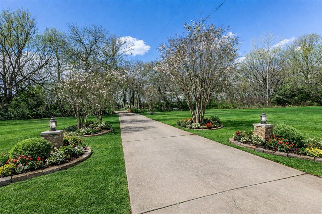 7585 County Road 202