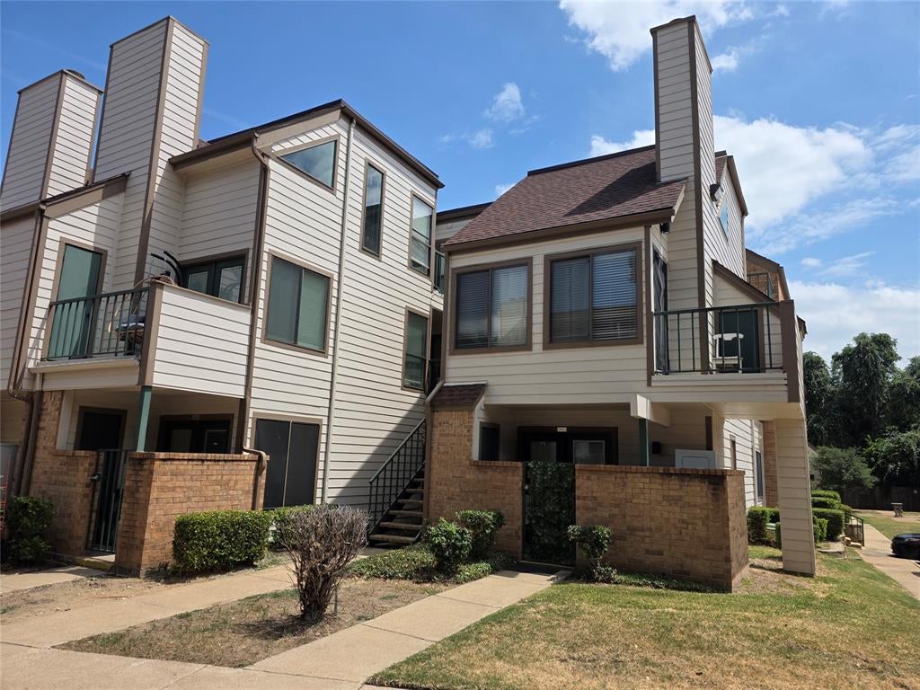 2300 Balsam Drive G306