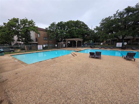 Tiny photo for 2300 Balsam Drive #G306, Arlington, TX 76006 (MLS # 21340828)