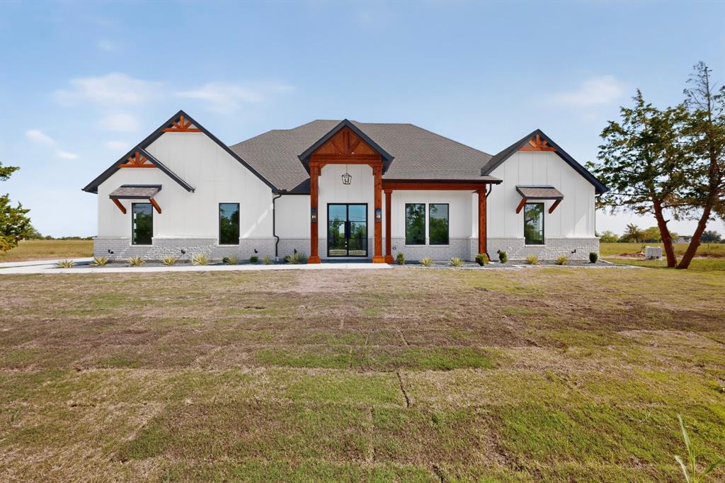 Photo of 135 VZ County Road 3811, Wills Point, TX 75169 (MLS # 21342076)