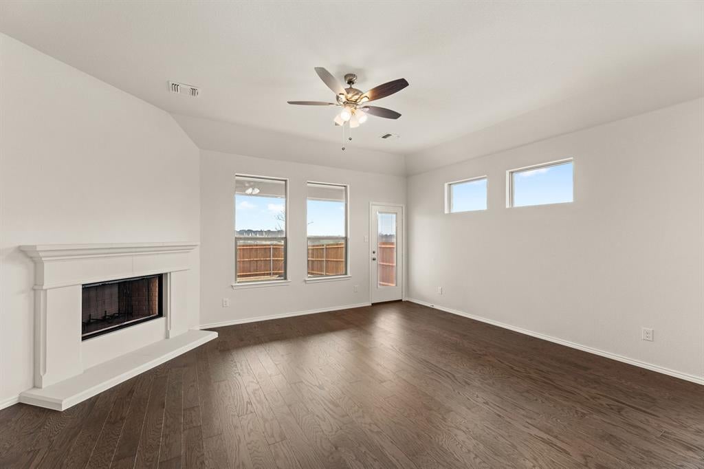 2812 Hay Lane