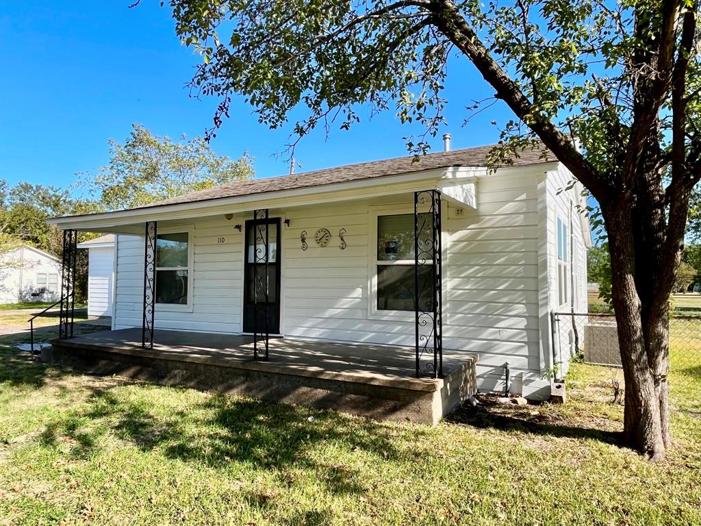 110 N Hwy 34 Street