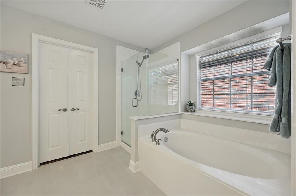 Flower Mound, Texas 75028, United States, 3 Bedrooms Bedrooms, ,2 BathroomsBathrooms,Residential,Pending,127950