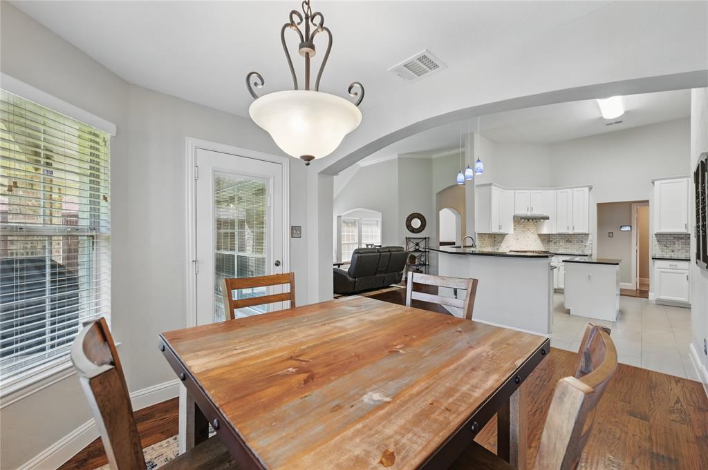 Flower Mound, Texas 75028, United States, 3 Bedrooms Bedrooms, ,2 BathroomsBathrooms,Residential,Pending,127950