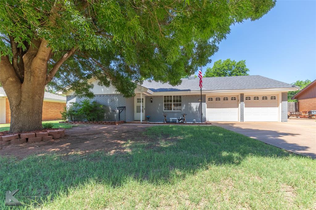 1602 Westwood Drive