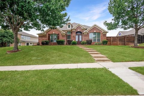 Photo of 3001 Knightsbridge Lane, Garland, TX 75043 (MLS # 21266213)