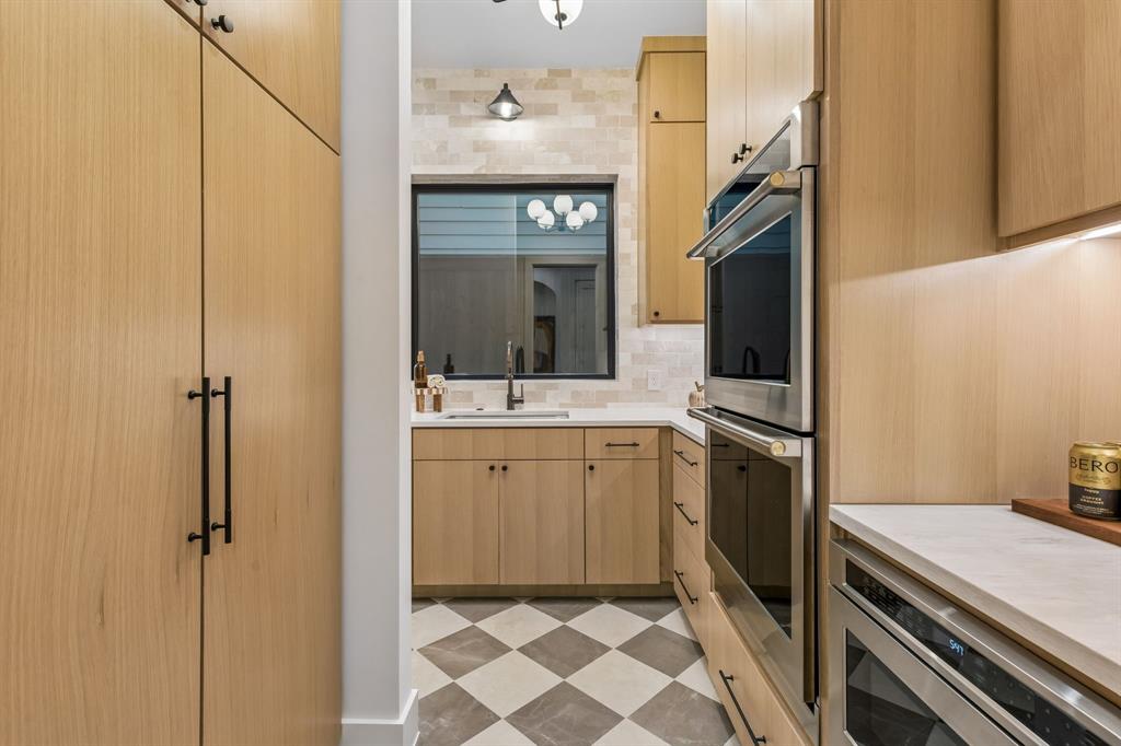 Lovers Lane Heights - Residential