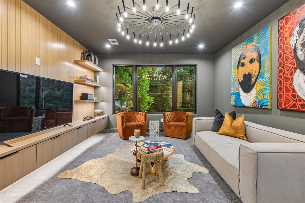 Lovers Lane Heights - Residential