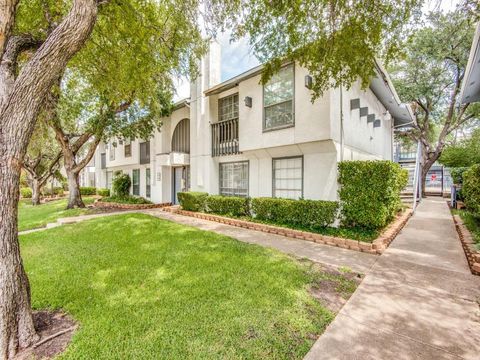 Photo of 12888 Montfort Drive #204, Dallas, TX 75230 (MLS # 21255076)