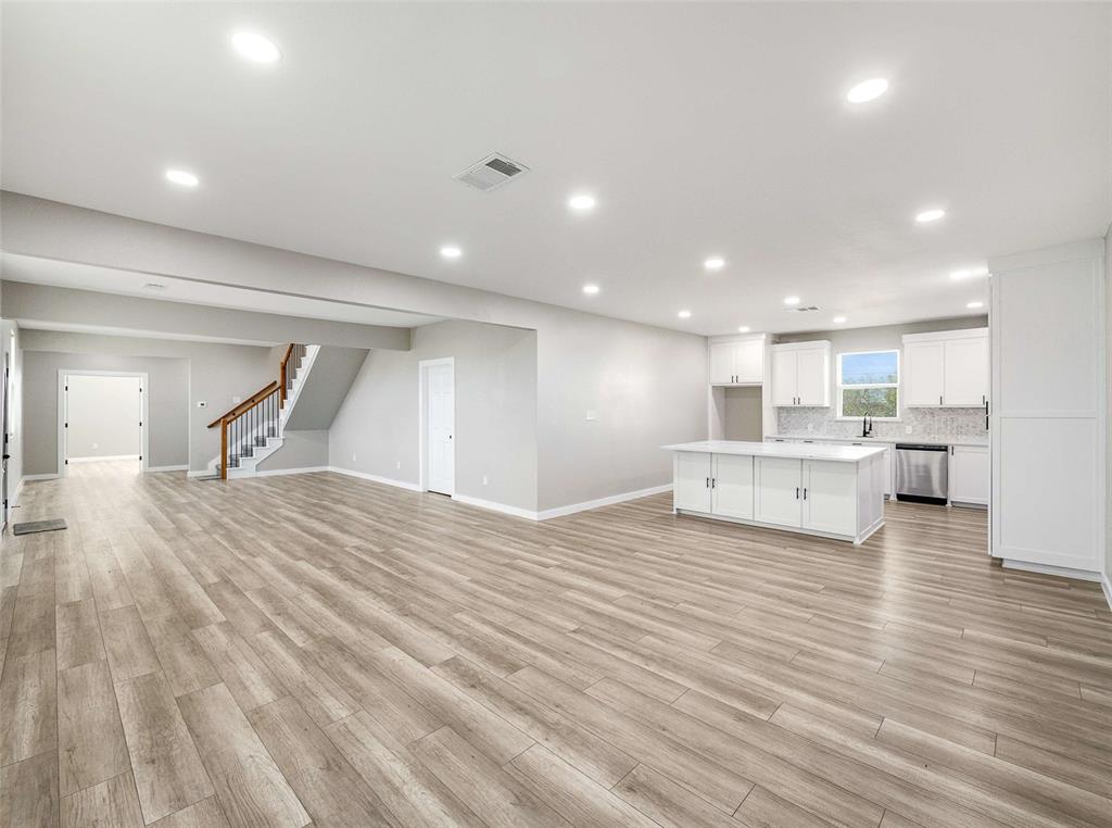 T J Chambers - Residential