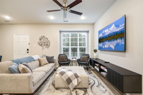 1247 Jones Trail Lewisville TX 75077