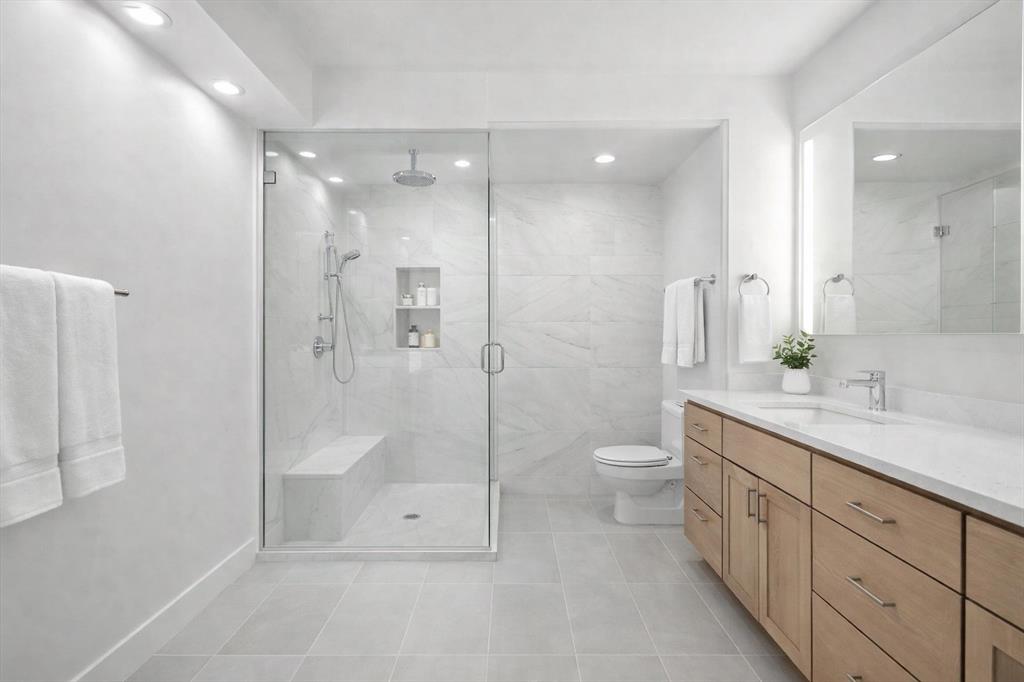 Bonaventure Condominiums - Residential