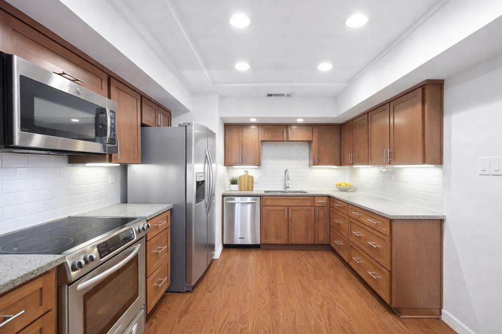 Bonaventure Condominiums - Residential