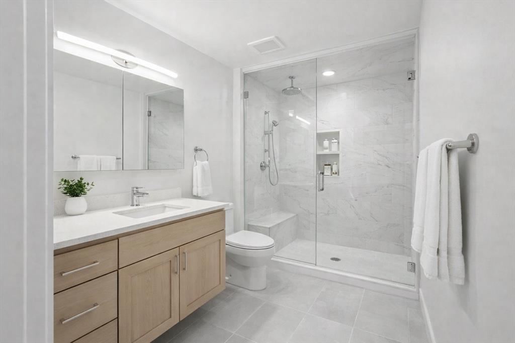 Bonaventure Condominiums - Residential