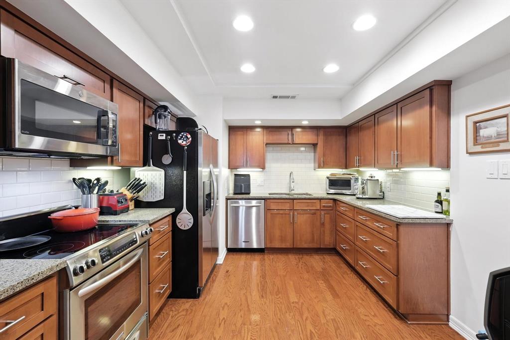 Bonaventure Condominiums - Residential