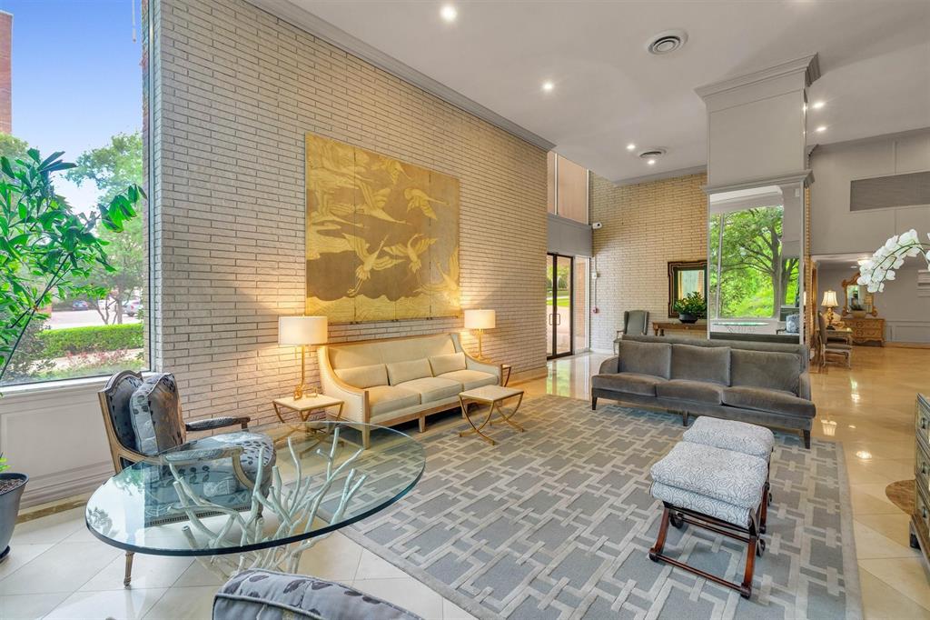 Turtle Crk North Condo - Residential