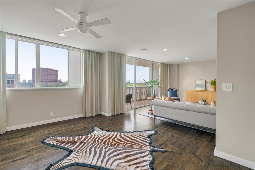 Turtle Crk North Condo - Residential