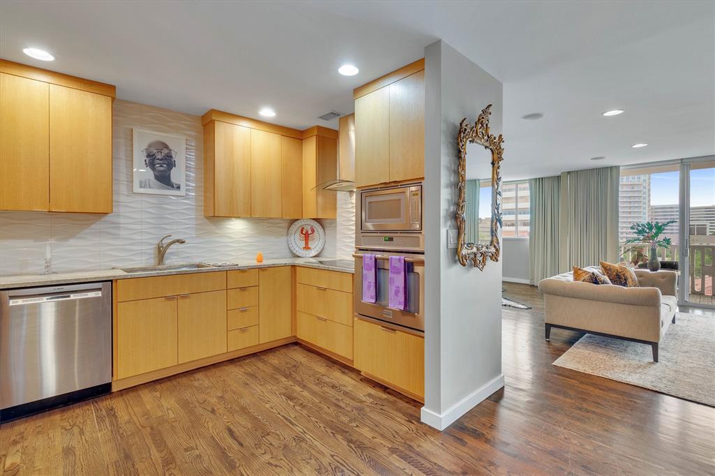 Turtle Crk North Condo - Residential