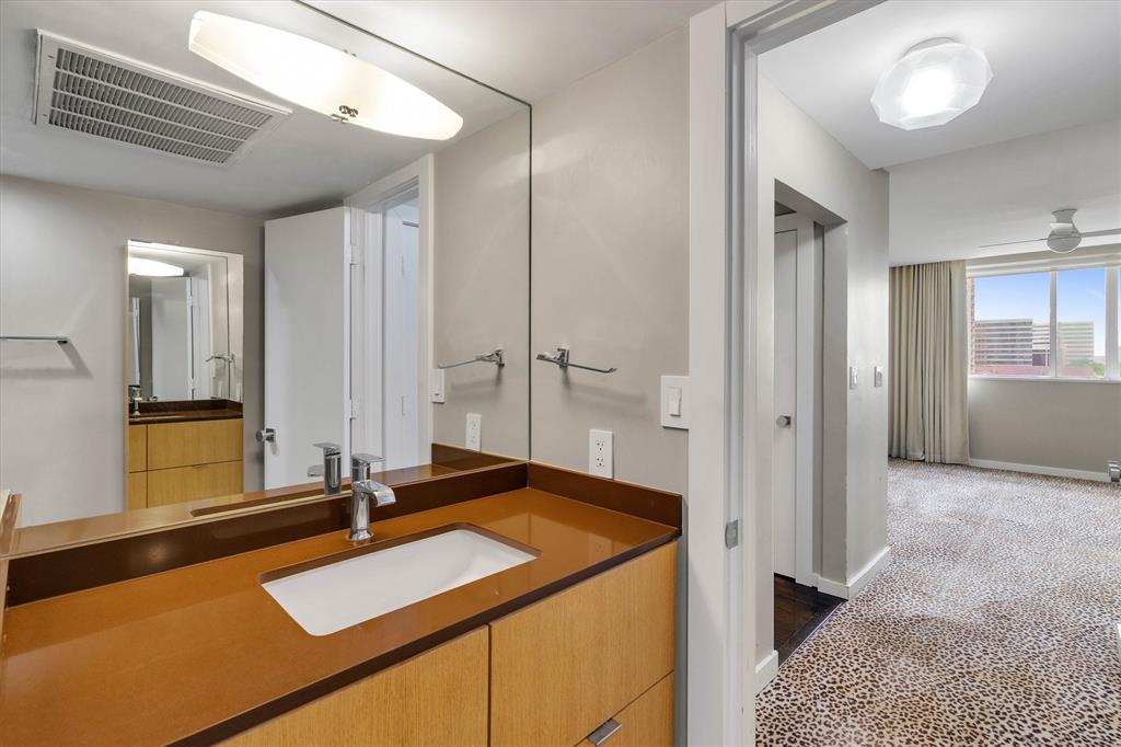 Turtle Crk North Condo - Residential