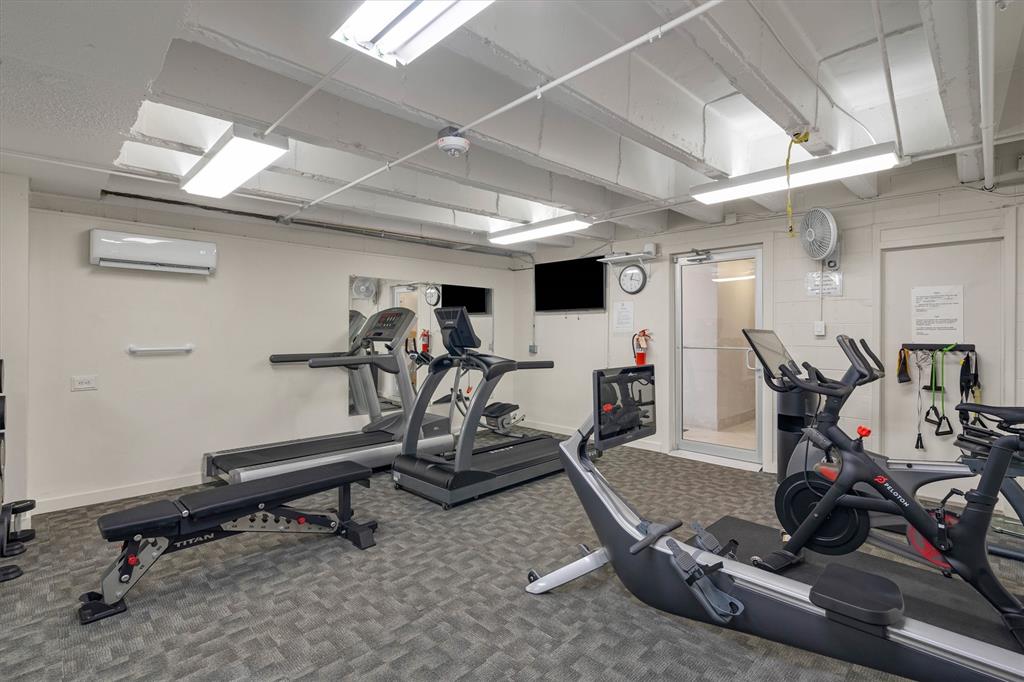 Turtle Crk North Condo - Residential