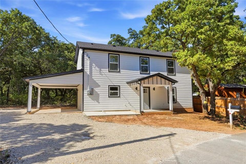 Photo of 327 Boone, Alvarado, TX 76009 (MLS # 21408738)