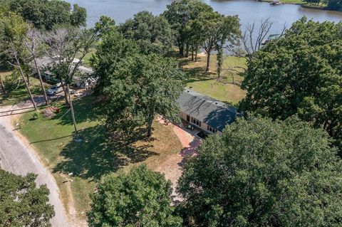 A home in Bonham