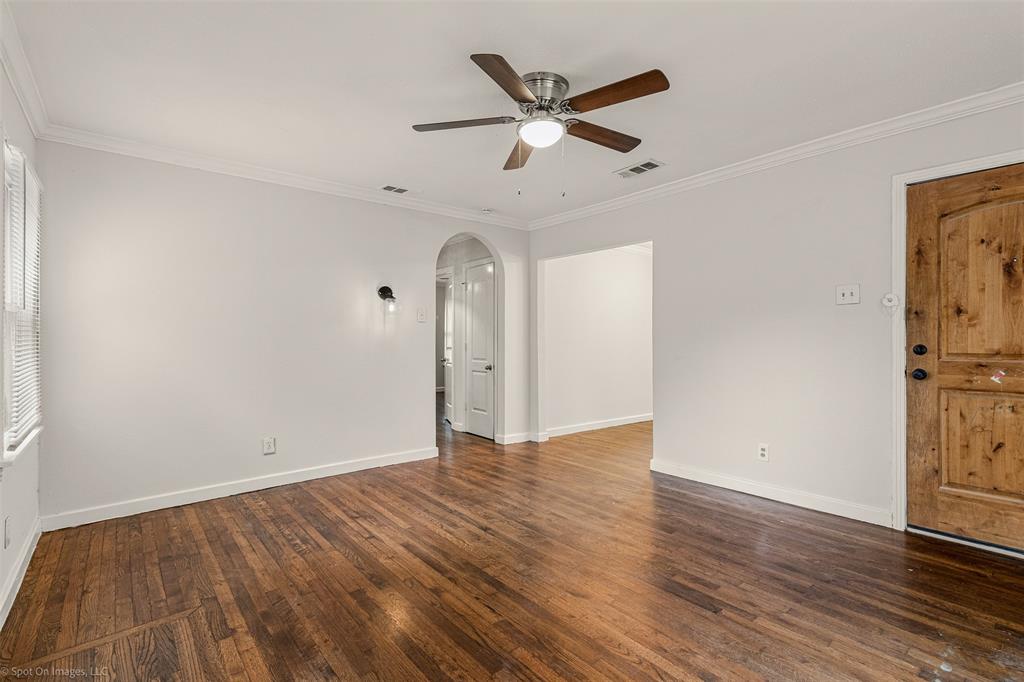 1006 Briarwood Drive
