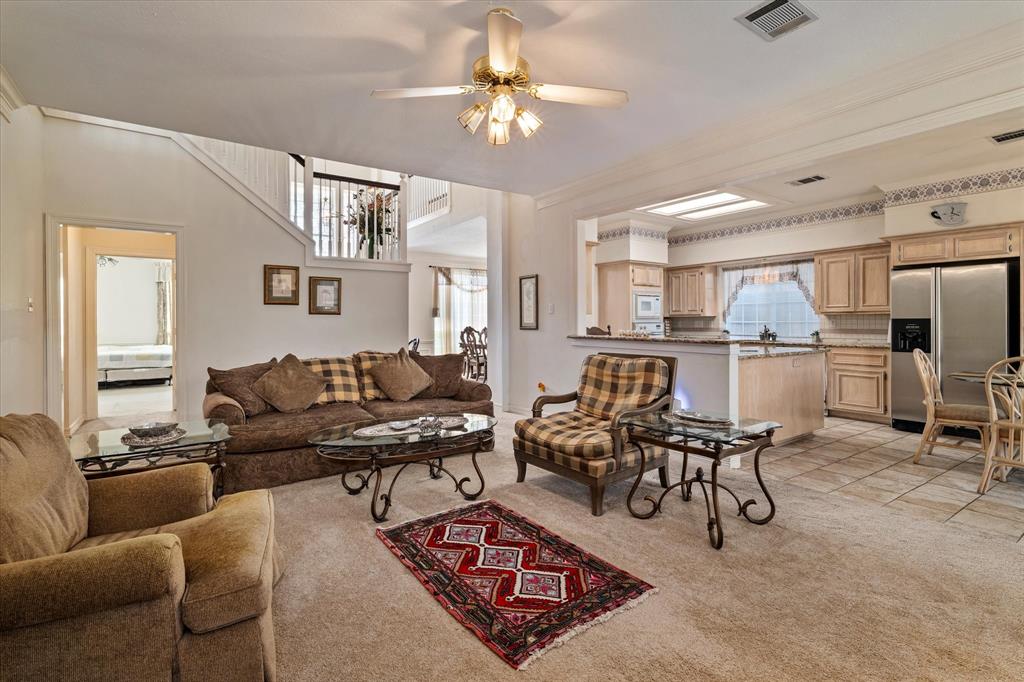 1121 Lakestream Drive