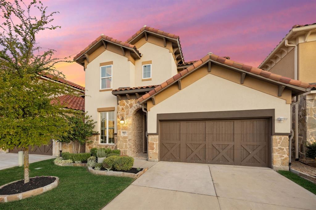 9053 Lakeside Drive