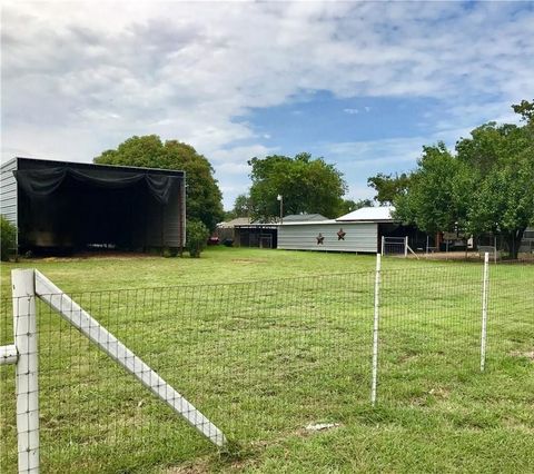 A home in Granbury