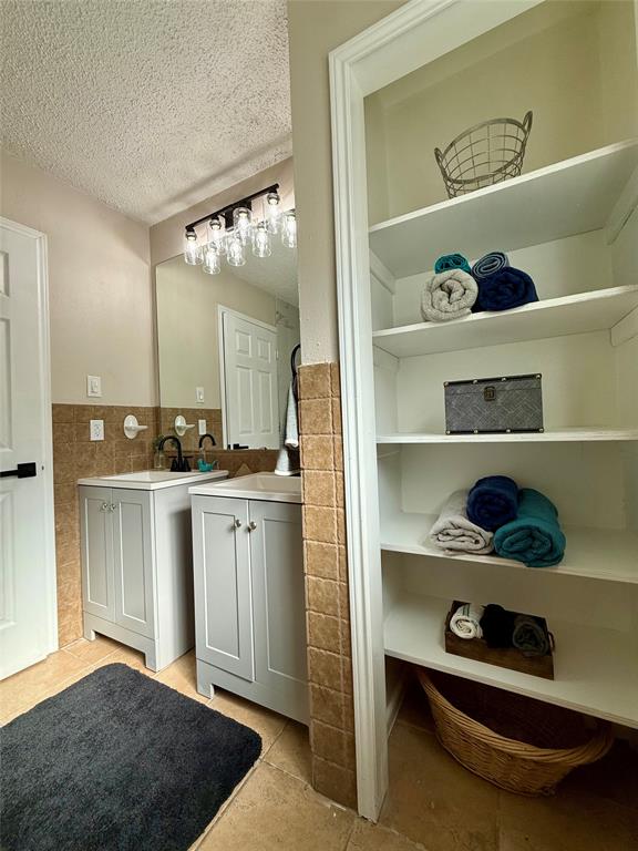 Carriage Hill Forest Hill - Residential