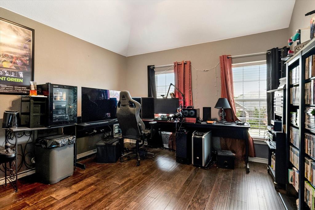 3001 Quail Hollow