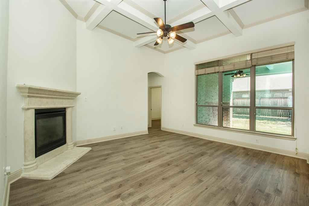 2300 Griffith Park Drive