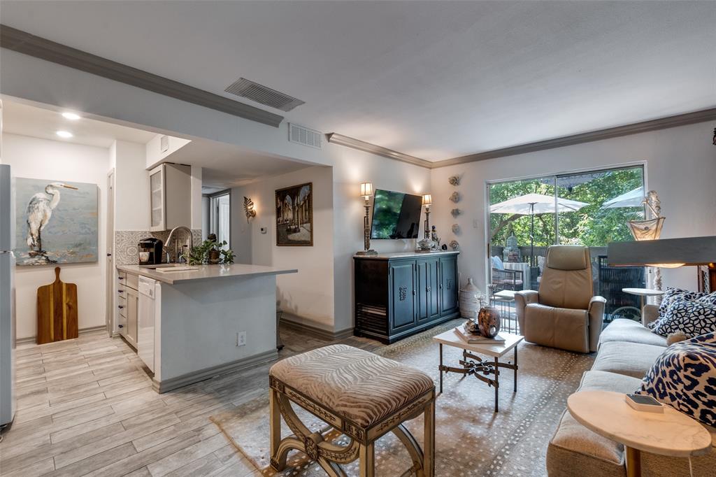 River Oaks Condos - Residential