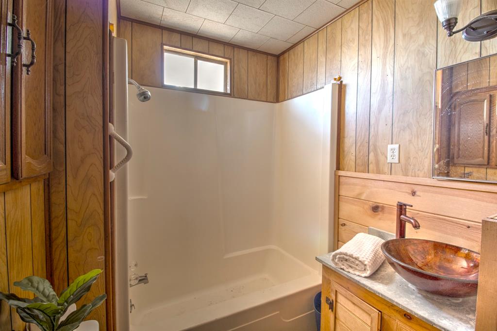 G1019 ACRES49 - Farm