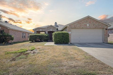 10025 Cougar Trail Fort Worth TX 76108