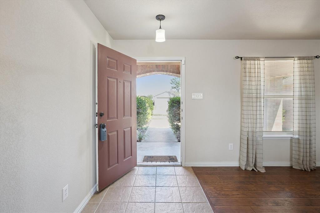 10025 Cougar Trail