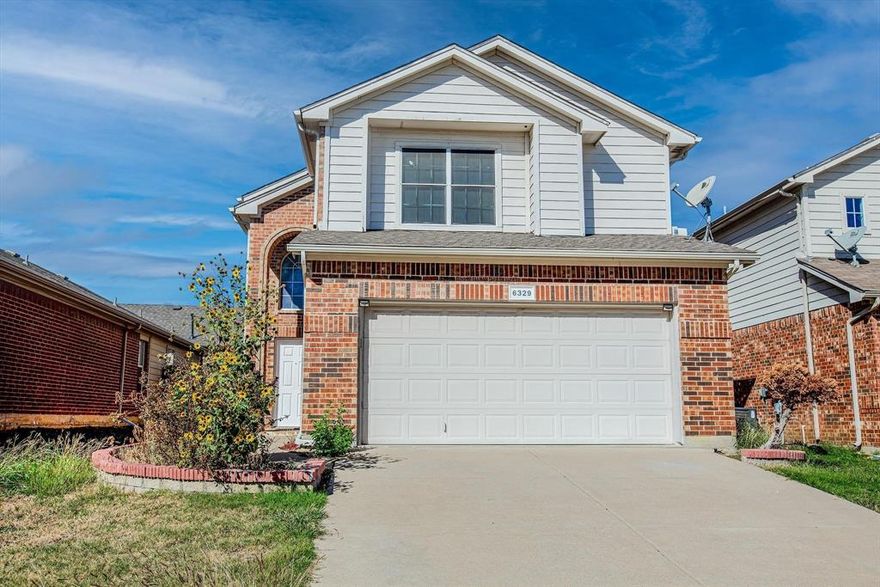 Beautiful two-story income property with tenant in place generating $2,150 per month. Features spacious rooms, open-concept kitchen with decorative backsplash, and a large landscaped backyard with play space. Community offers pool, park, and walking trails. Conveniently near Hwy 35 & 820, shopping, dining, and downtown Fort Worth. Zoned for Eagle Mountain-Saginaw ISD. Turnkey investment opportunity!