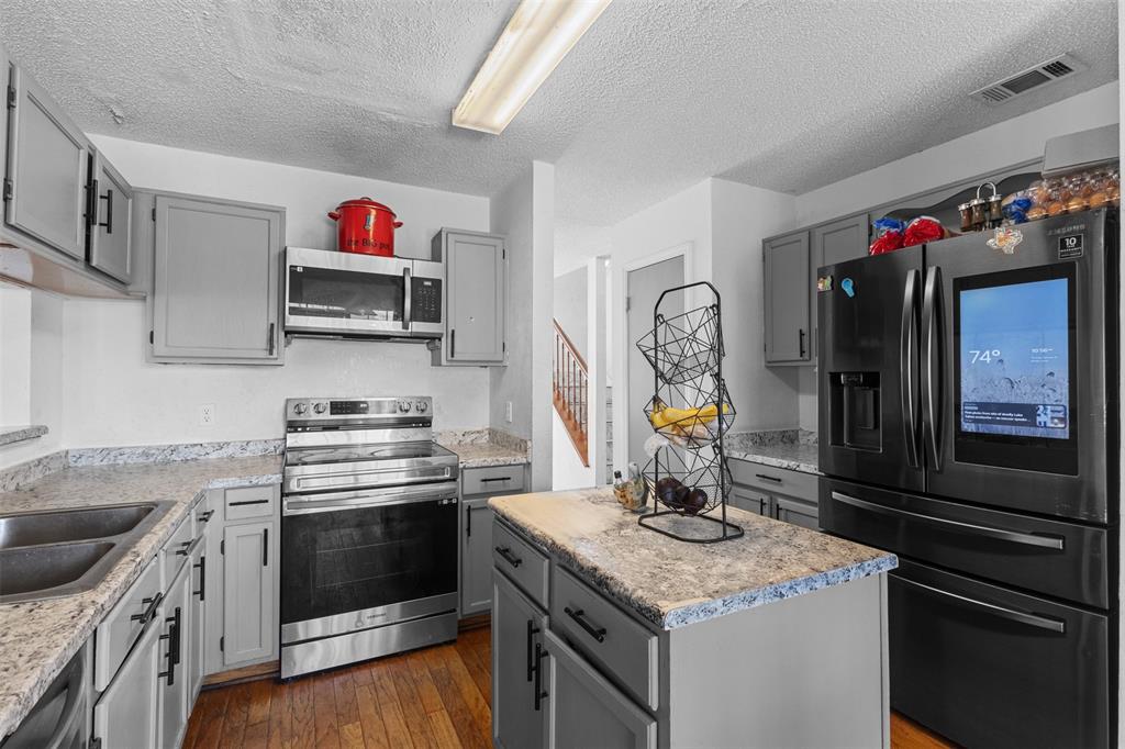 College Park 02 - Residential