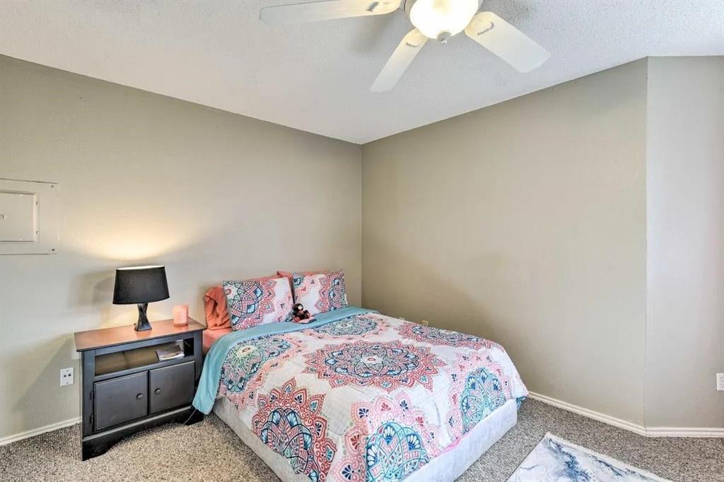 Oak Creek Condo - Residential