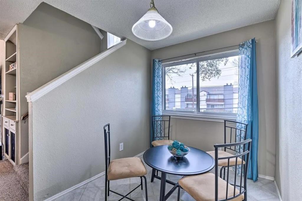 Oak Creek Condo - Residential