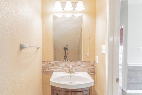 Tiny photo for 884 Old Decatur Road, Decatur, TX 76234 (MLS # 21020522)