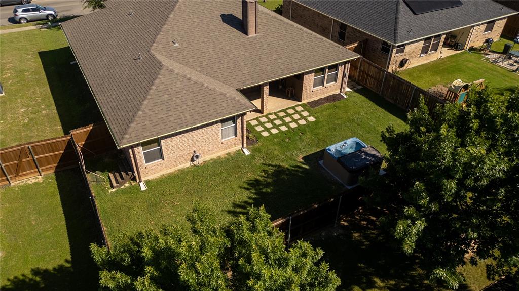 944 Thistle Meade Circle