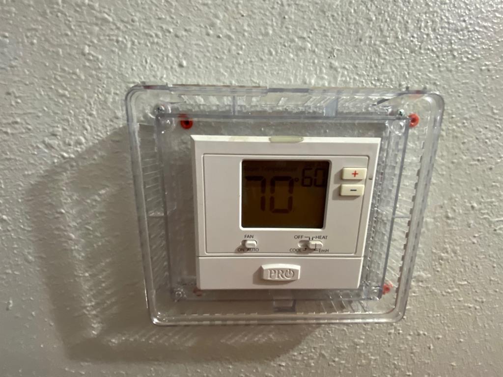 COUNTRY ESTATES - Residential